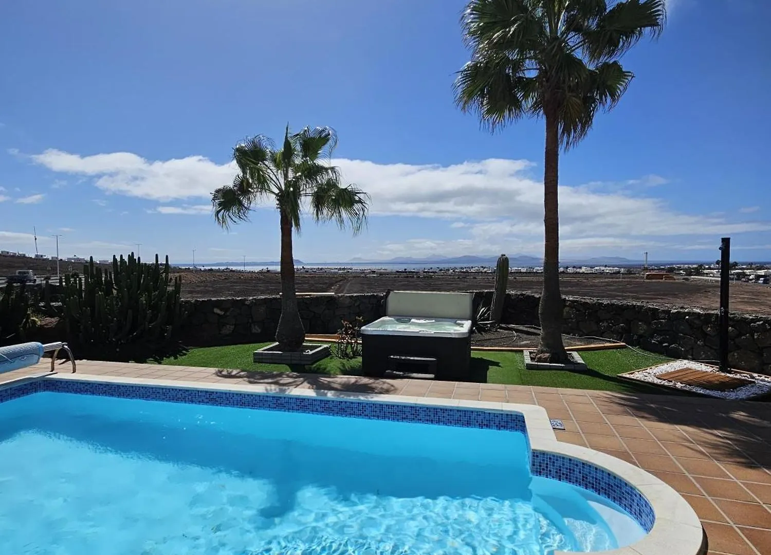 Vila Sea Winds Lanzarote Playa Blanca  0*, Playa Blanca (Lanzarote) Španělsko